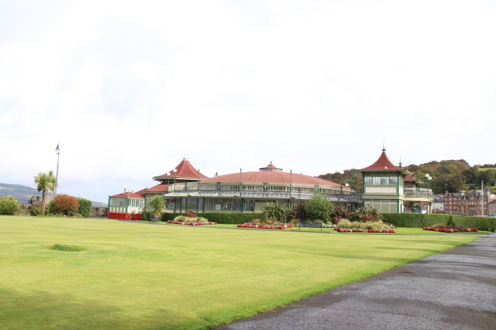 garden old building Scotland