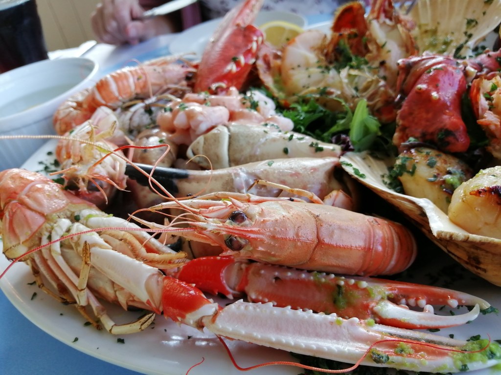seafood platter, scallops, langoustine, prawns, seafood, crabs, islay, scotland